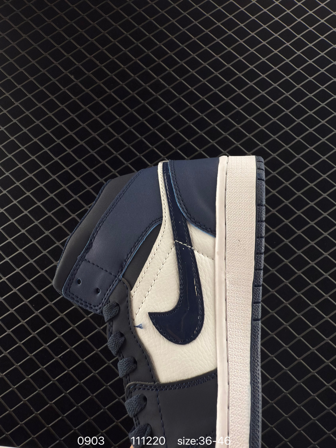 Nike Air Jordan 1 Mid AJ1